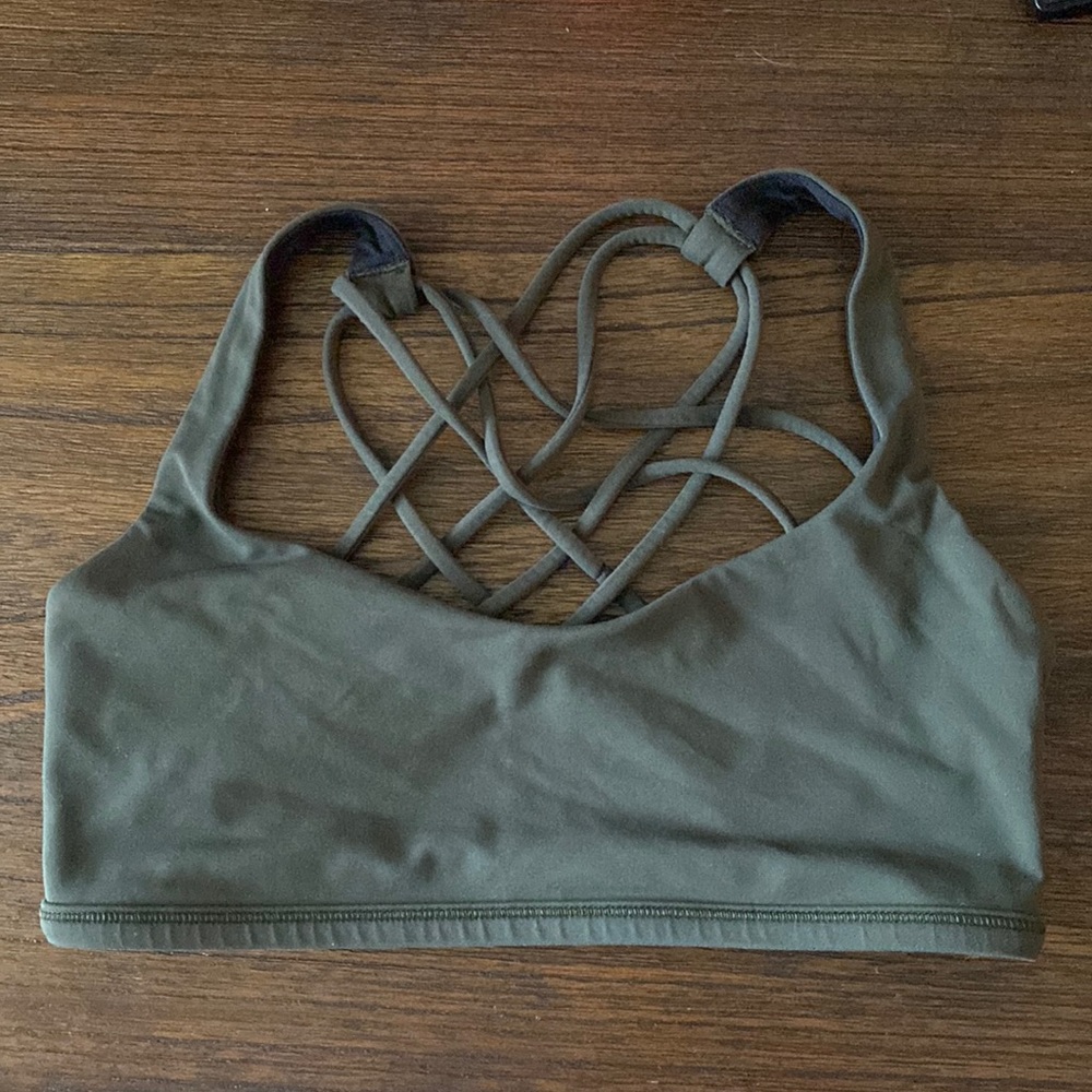 Lululemon Free To Be Bra